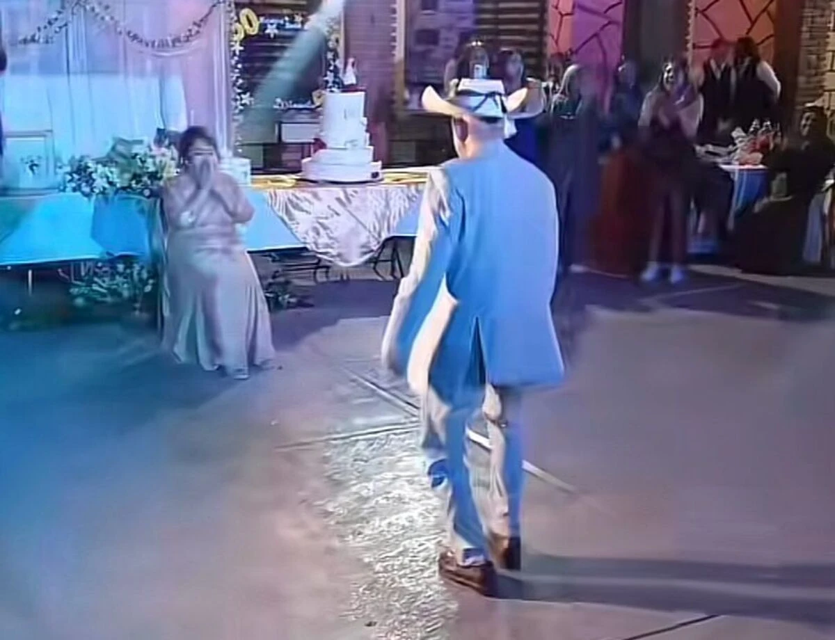 Estos son los detalles sobre el video viral de TikTok de un aniversario de bodas.