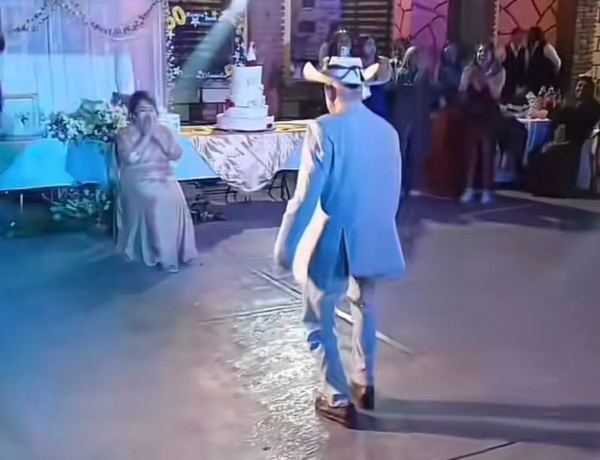 Estos son los detalles sobre el video viral de TikTok de un aniversario de bodas.