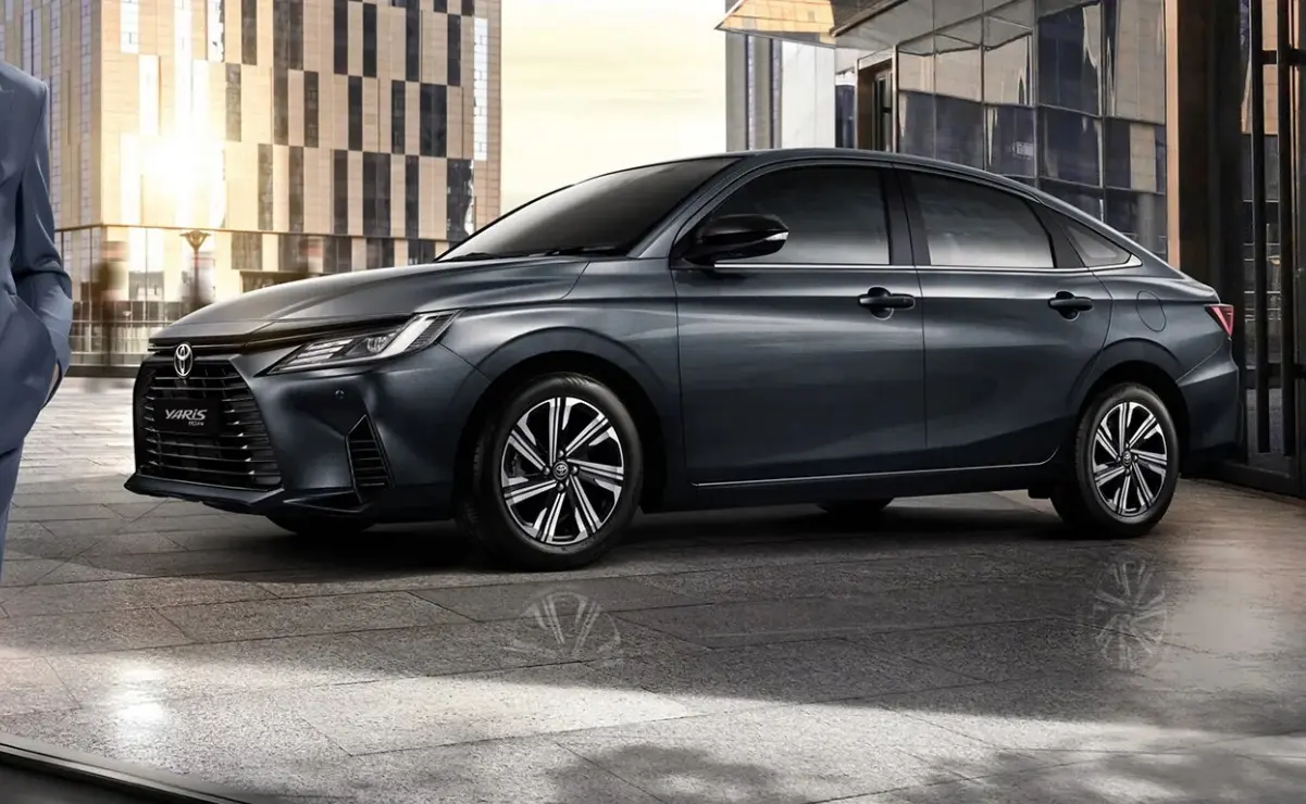 El Yaris 2025 destaca por su elegancia y eficiencia. Foto: Toyota
