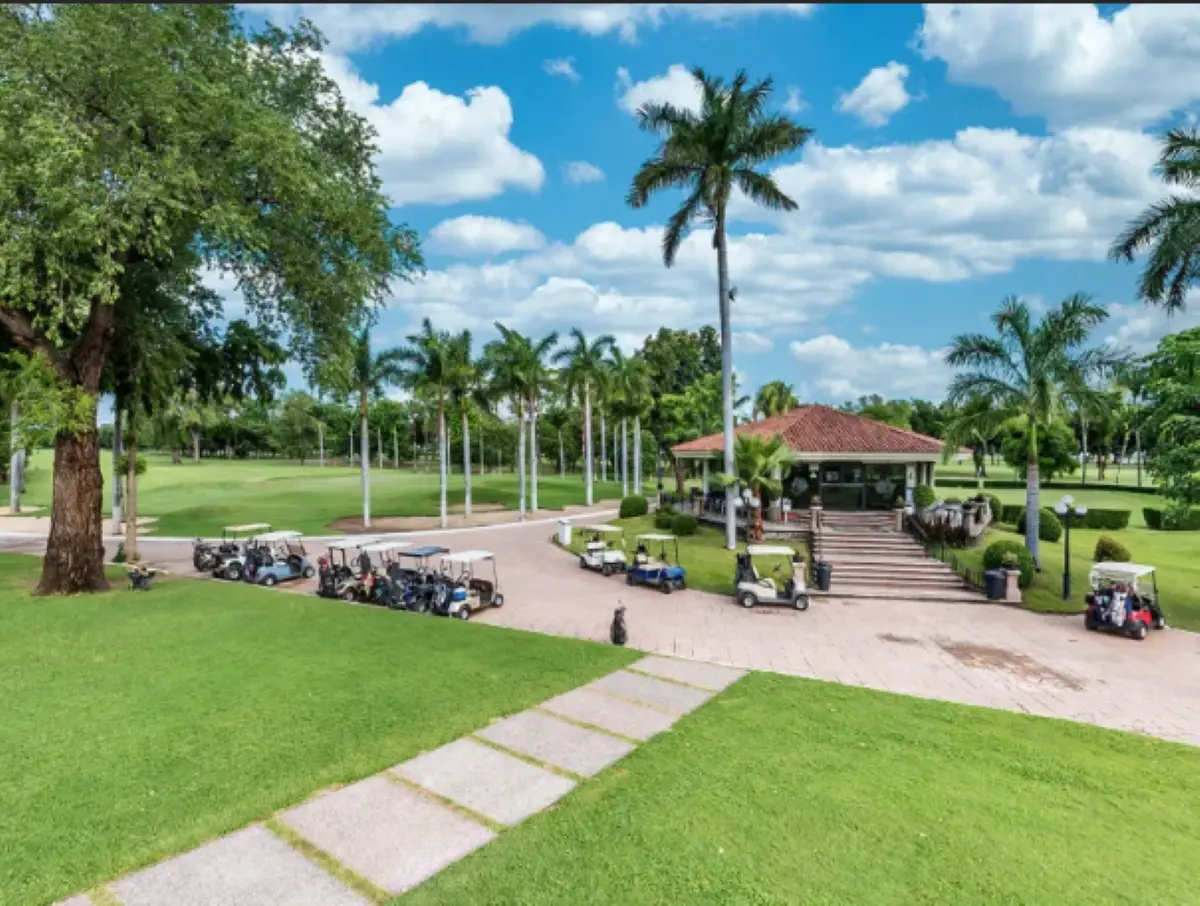 Country Club de Culiacán, un centro de deporte y recreación desde 1966. Foto Miguel Ángel Victoria