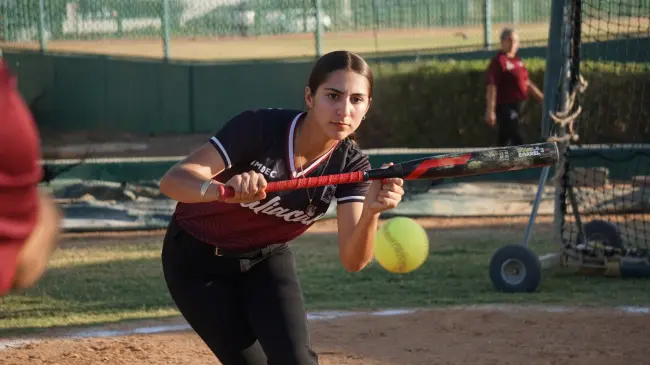 Con disciplina y talento, Sinaloa busca repetir hazaña en el Macro Regional de softbol. Foto: ISDE