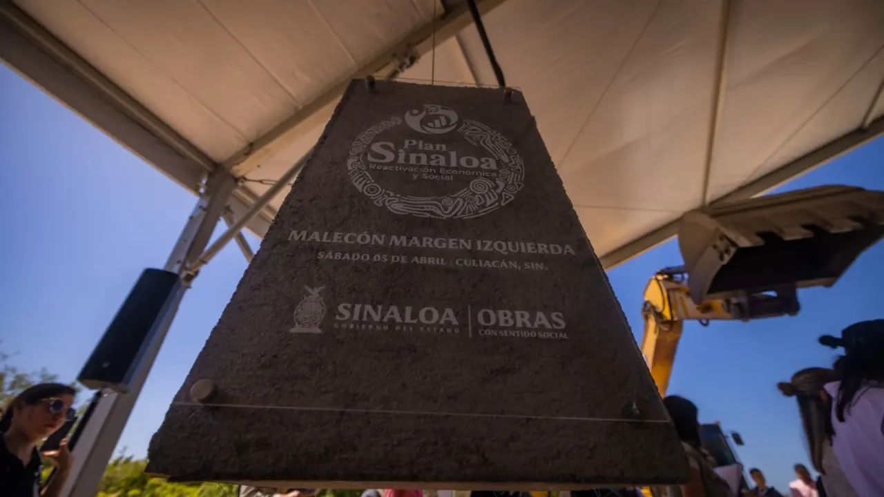 Construcción del malecón en Culiacán.