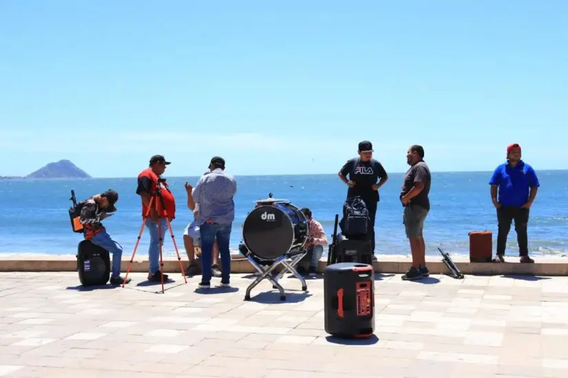 Si eres músico, no olvides tramitar gafetes para que puedas trabajar esta Semana Santa en Mazatlán. Foto: Cortesía.
