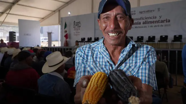 Productor Mexicano en presentación del programa Cosechando Soberanía