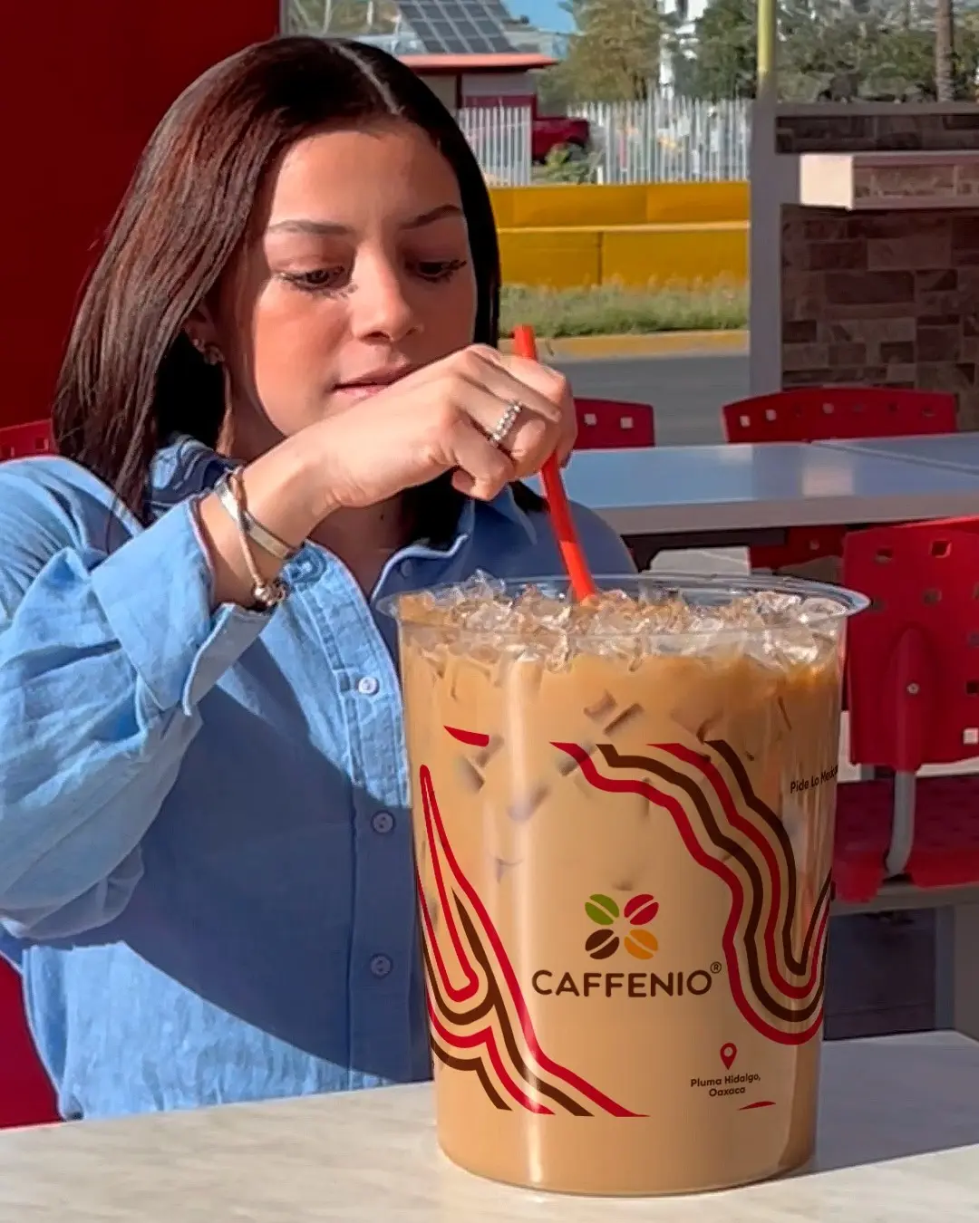 Disfruta de un rico café de Caffenio. Foto: Facebook Caffenio