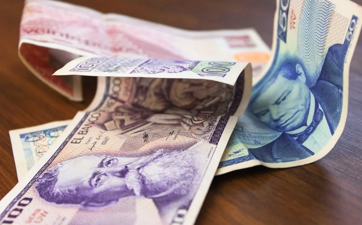 Algunos billetes antiguos son muy apreciados entre coleccionistas. Foto: Freepik