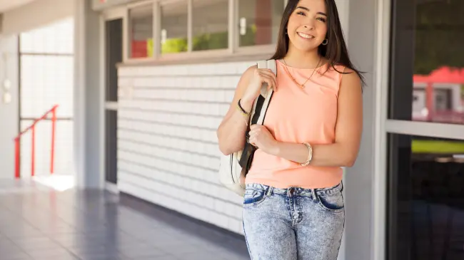 Estos son los detalles del Programa Becas para Mujeres en Educación Superior. Foto: Freepik.