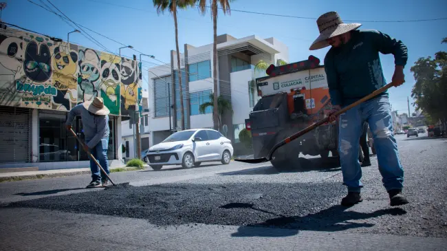 Culiacán avanza con calles rehabilitadas: prioridad al bacheo y a la seguridad vial.