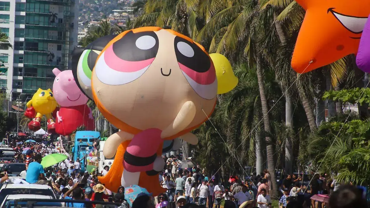 Secretaría de Turismo invita a celebrar el Día del Niño con el desfile de globos gigantes en Acapulco