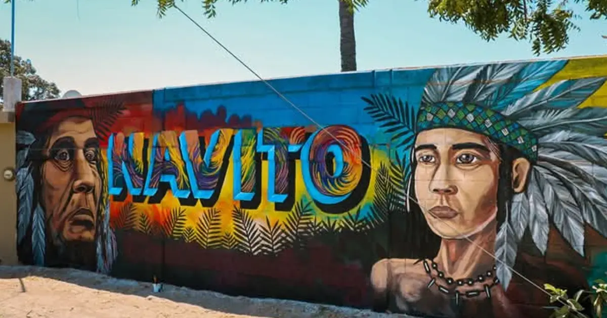 Navito pinta su historia con un mural que une generaciones y honra sus raíces ancestrales