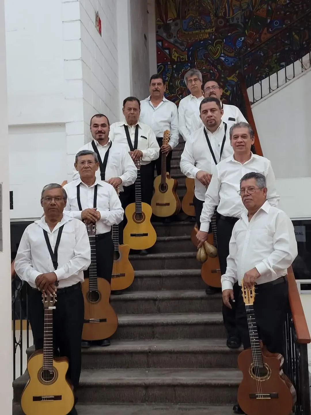 La Rondalla Tahue es una agrupación que hace honor a sus ancestros y da felicidad a los navolatenses.