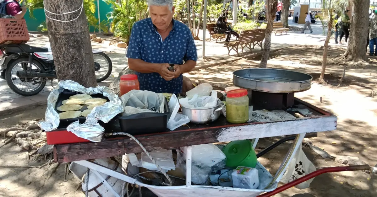 Don Andrés, el taquero “vagabundo” de Culiacán que no se rinde y cocina con el alma