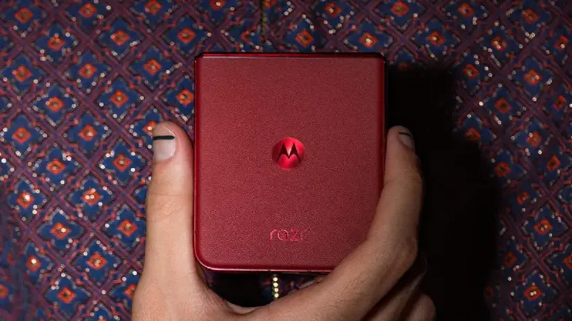 Motorola Razr 60 Ultra Características y precio del plegable