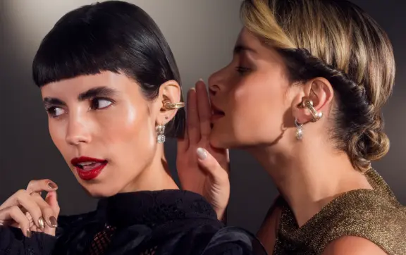 Motorola y Swarovski se unen para crear los audífonos más lujosos del año; son inalámbricos, tienen sonido Bose y cristales