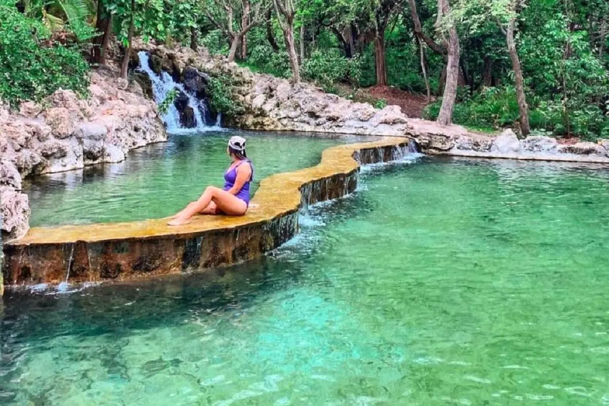 Date un chapuzón y relájate en Balneario Los Manantiales, en Morelos, por $150 pesos