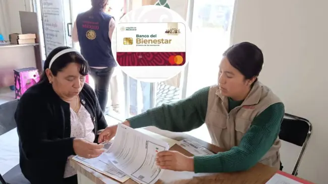 Entrega de tarjetas del Banco del Bienestar. Foto: Cortesia