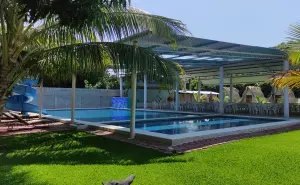 Balnearios en Puerto Escondido: horarios, precios y qué encontrarás