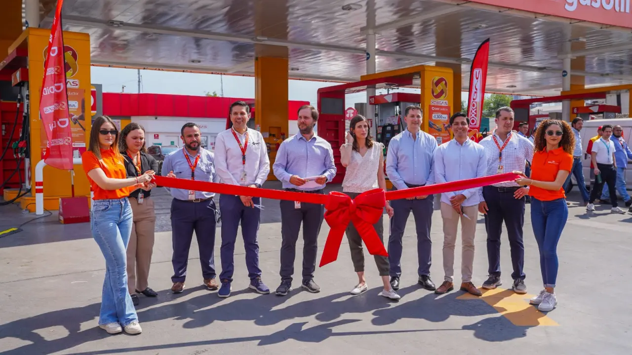Se vestirán 8 estaciones insignia en diferentes ciudades. Foto: FEMSA