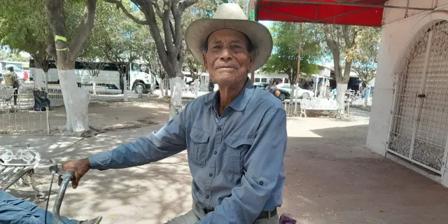 Ciclista de 89 años, José Hernández pedalea con el alma en Villa Juárez Navolato