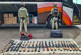 Cateo en Concordia, Los Mochis y Rosario asegura armamento, equipo táctico y 31 campamentos