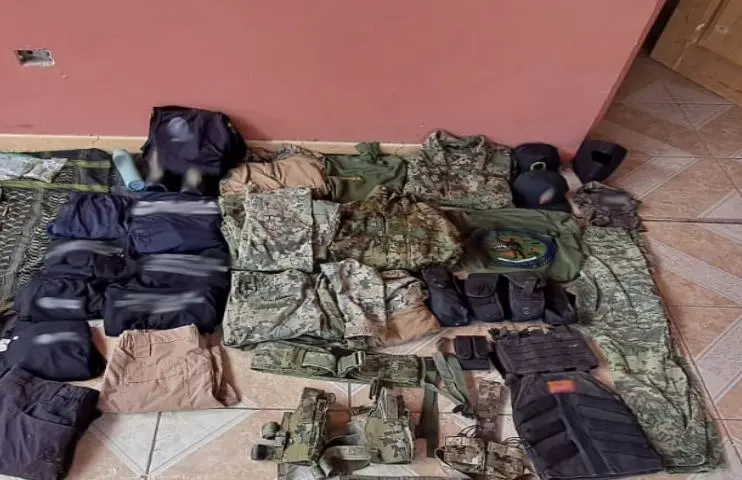 Cateo en Concordia, Los Mochis y Rosario asegura armamento, equipo táctico y 31 campamentos
