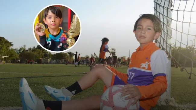 Con solo 8 años, Dylan Matteo demuestra que los sueños se construyen con esfuerzo, valores y un balón. Foto: Juan Madrigal