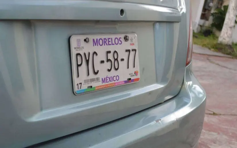 En caso de necesitarlo, realiza el trámite de baja de las placas en Morelos. Foto: transporte.mx