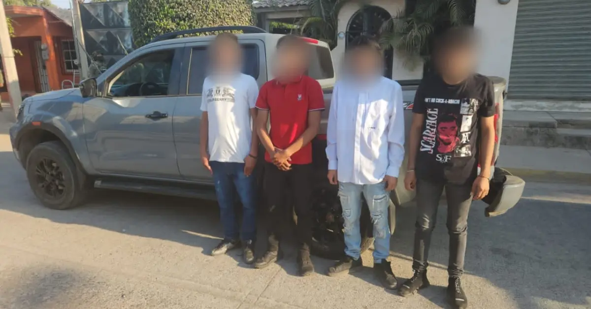 Cuatro hombres, un auto y más de 270 dosis de droga: así fue el operativo en Agua Verde, en El Rosario 
