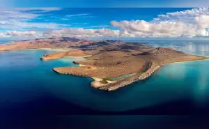 Conoce Isla Espíritu Santo: la playa declarada patrimonio nacional y el mejor lugar para el snorkel