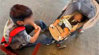 Acto de amor fraterno: niño busca a sus padres para alimentar a su hermanito; SSC los resguarda sanos y salvos