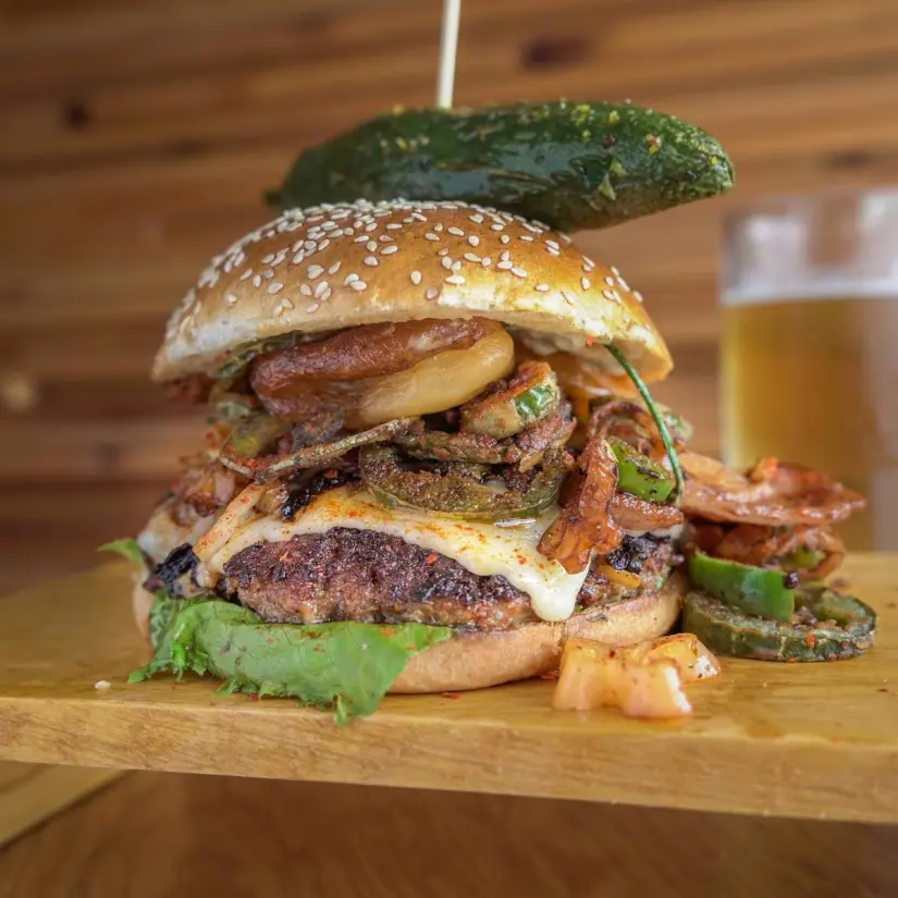 Las hamburguesas son de los productos más pedidos en este tipo de negocios.