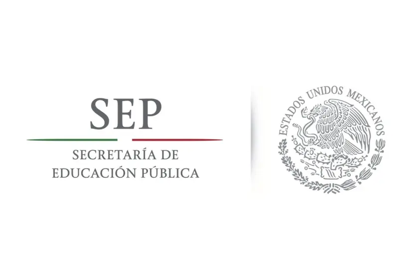Secretario de Educación Pública, dio conocer la próxima entrega de uniformes gratuitos para alumnos del estado de Hidalgo. Foto: Cortesía.
