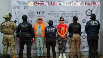 Con un arma dorada, detienen en Jalisco a María del Rosario, operadora del CJNG