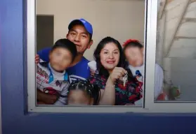 Por el Día de las Madres, sortean ocho casas en Huixquilucan con apoyo de Fundación Banorte y DIF