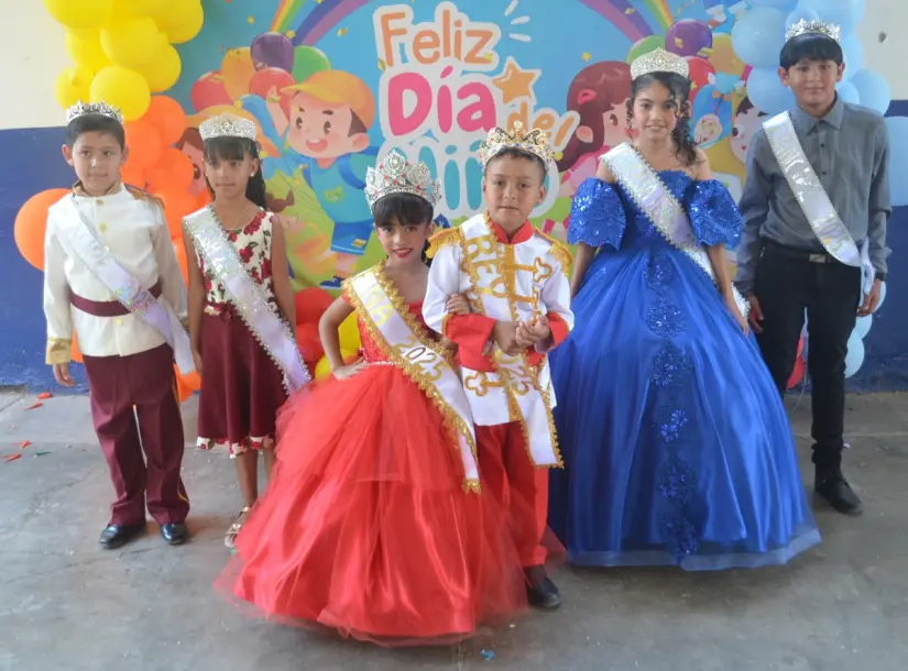 Con sonrisas, juegos y cariño: niños y niñas de la primaria Esteban Flores disfrutan su día al máximo