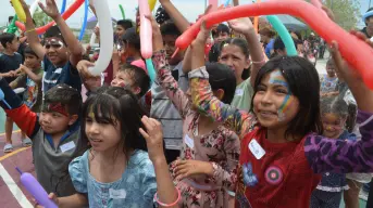 Con alegría y esperanza, en Las Coloradas en Culiacán festejan el Día de la Niñez con juegos, música y sorpresas