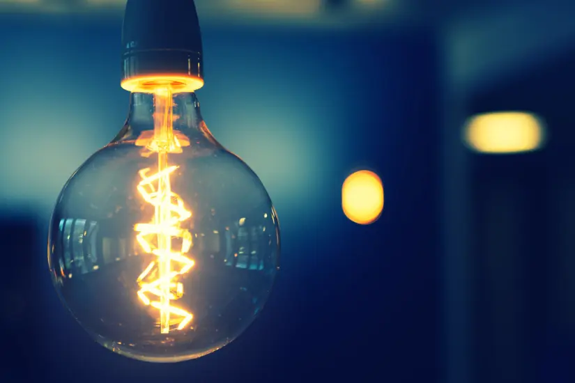 De esta manera puedes ahorrar energía en tu hogar. Foto: Freepik. 