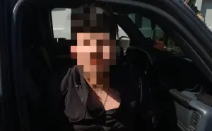 Marina detiene a hombre en Mazatlán, aseguran droga, dinero y armas