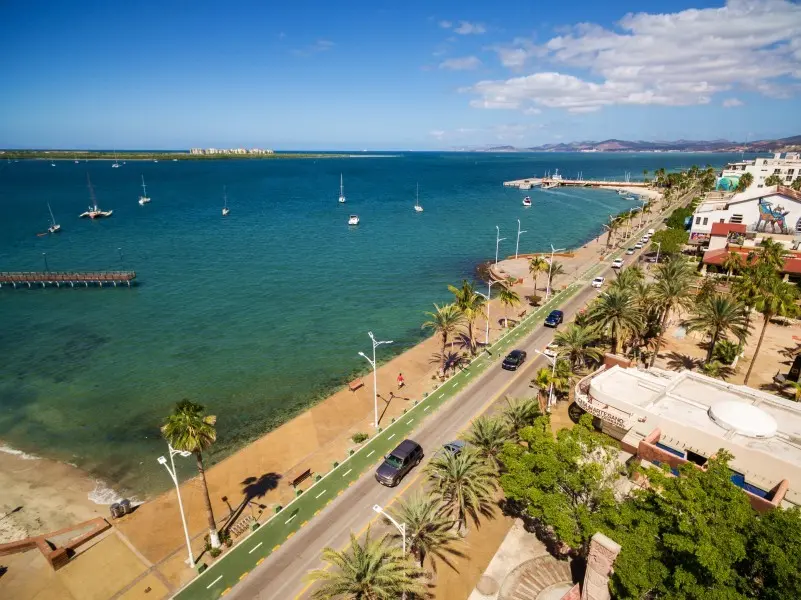 Da relajantes caminatas en el Malecón de La Paz. Foto: Ayuntamiento de La Paz.