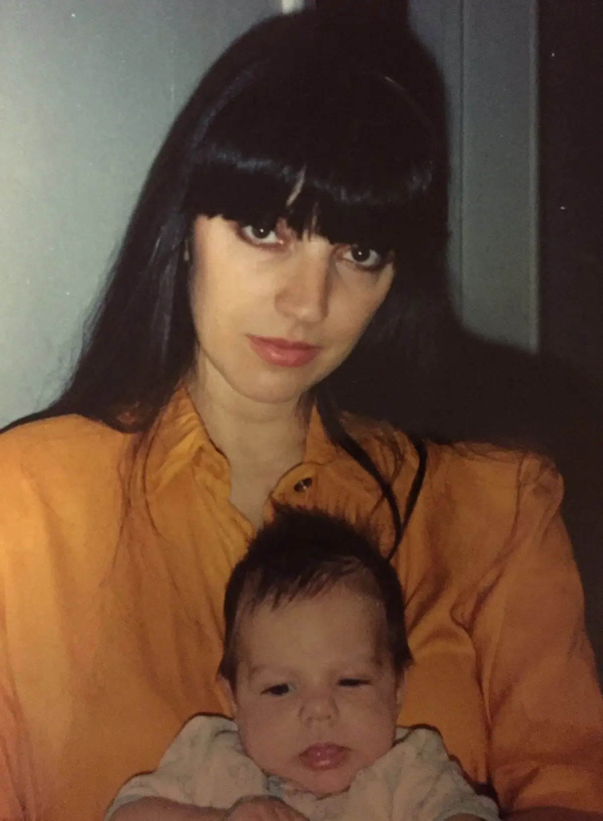 Silvana Prince y Vadhir Derbez cuando era bebe Foto: @VadPrince (X)