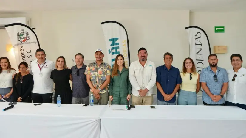 Rueda de prensa para dar a conocer que Mazatlán se convertirá en sede para el Maxilog Fest. Foto: Cortesía.