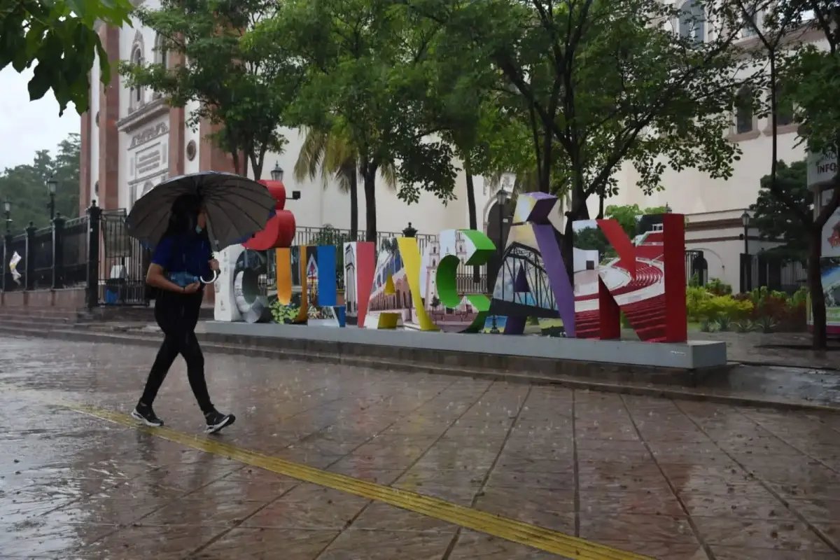 Muchos esperan con ansias la llegada de las lluvias en Sinaloa. Foto: Café Negro