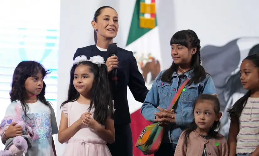 La última entrega de tarjetas de la Beca Rita Cetina fue en abril de 2025. Foto: Gobierno de México.