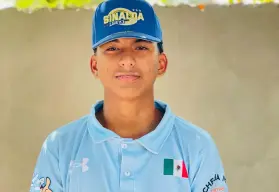 José Sánchez se esfuerza por destacar en el Beisbol Five de Navolato