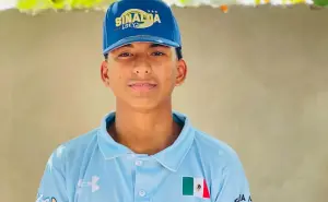 José Sánchez se esfuerza por destacar en el Beisbol Five de Navolato