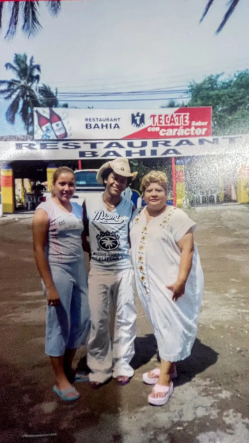 Grandes personalidades como Kalimba, han visitado a La Güera de Altata.