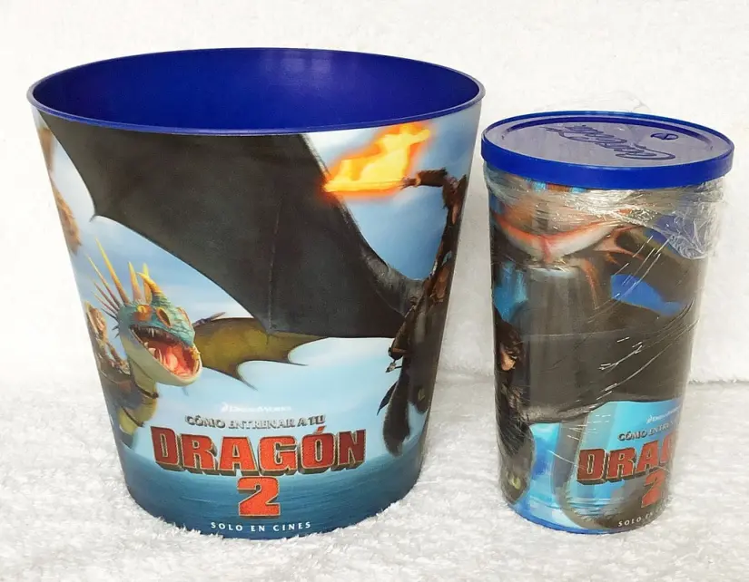 imagen recuadro Palomera y vaso de Cómo entrenar a tu dragón (2014) Cinepolis Foto: Night Fury's Hoard