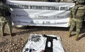 En Navolato, Marina asegura dos vehículos, municiones y presunta droga