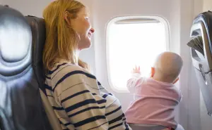 Guía completa para viajar con niños en avión