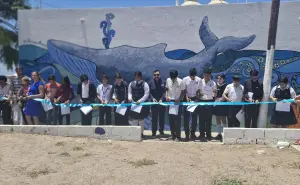 Va’ llena de paz’ es el mural que une arte, juventud y medio ambiente en Altata